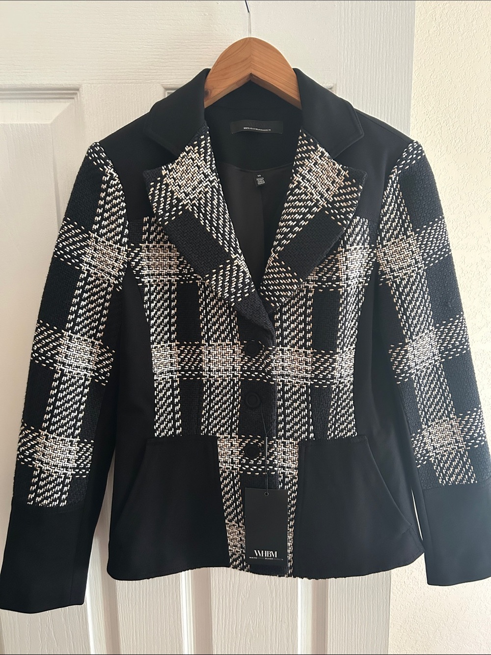 NWT - WHBM Black/White/Tan Plaid Knit Blazer